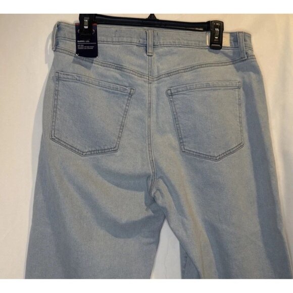 SCOOP Women’s Light Wash Denim Barrel Leg Mid Rise Ankle Jeans Sz 8 NEW - Picture 6 of 12